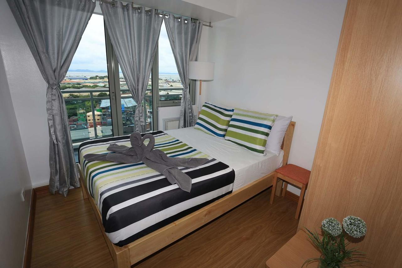 Maui Condotel Azure Residence Manila Exterior foto