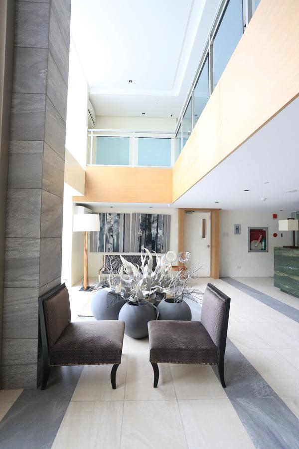 Maui Condotel Azure Residence Manila Exterior foto