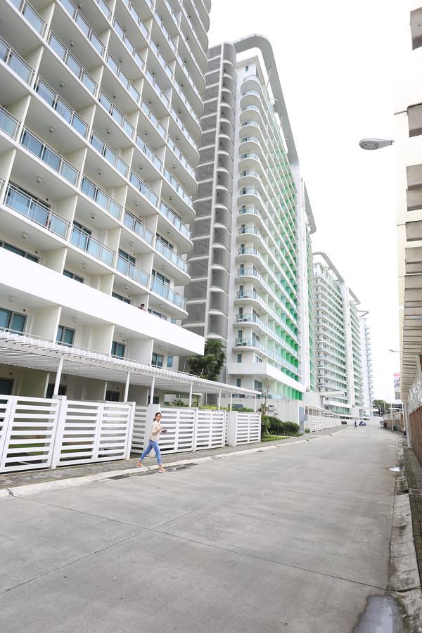 Maui Condotel Azure Residence Manila Exterior foto